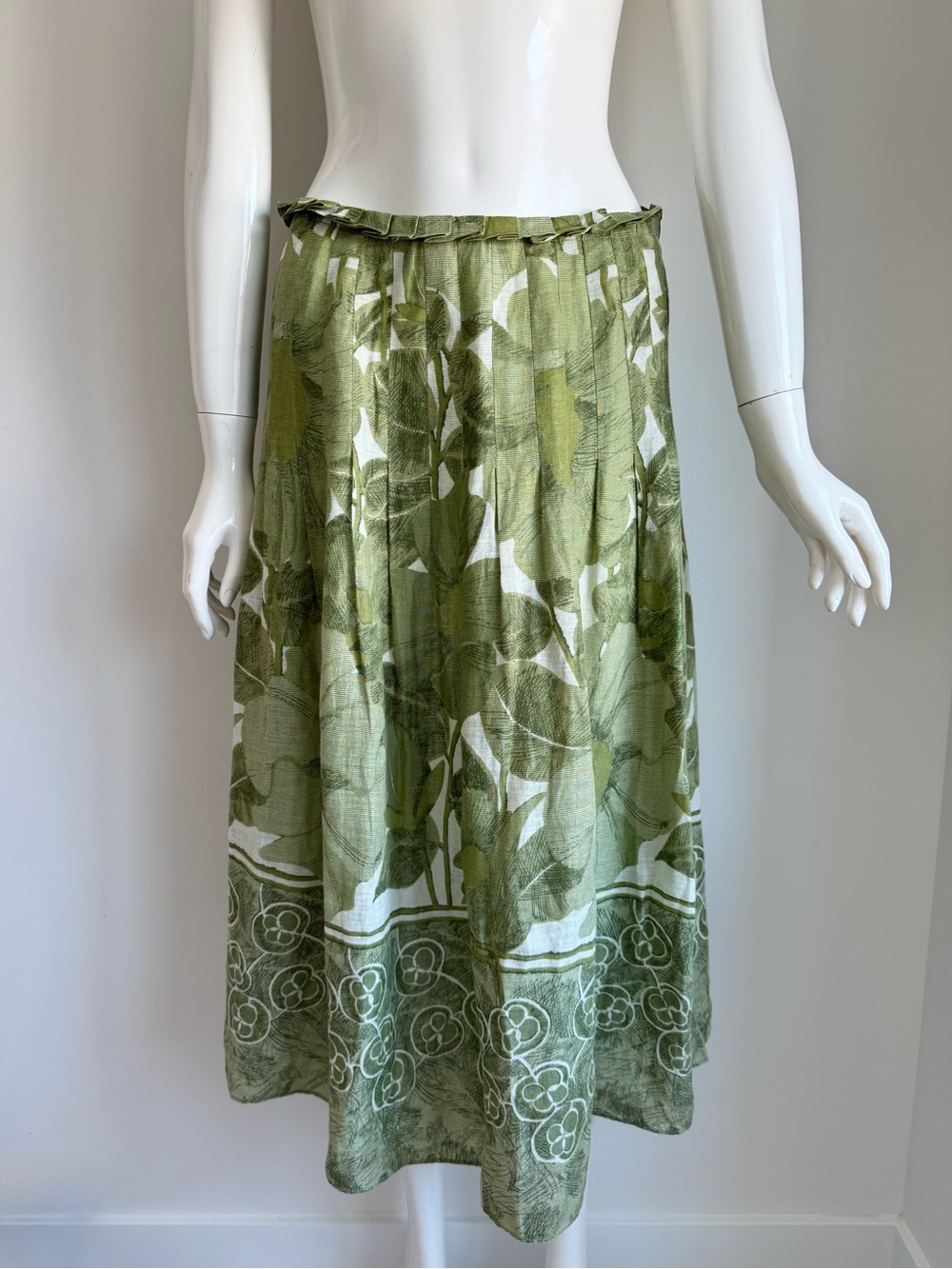 Max Mara green and white 100% linen floral pleated long skirt